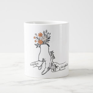 Personalisierte Hände von Mama und Kindern  Jumbo-Tasse