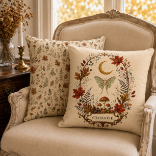 Personalisierte Herbst-Luna-Motte Witchy Botanical Kissen