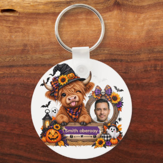 Personalisierte Highland Cow Halloween-Party Schlüsselanhänger