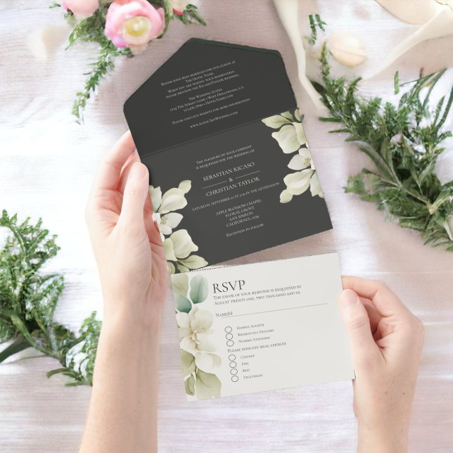 Personalisierte Hochzeit von Mutgrün All In One Einladung (Muted Green Foliage Personalized Wedding All In One Invitation from Ricaso. Includes invite & Rsvp)