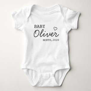 Personalisierte Kinderankündigung mit Namen Baby Strampler