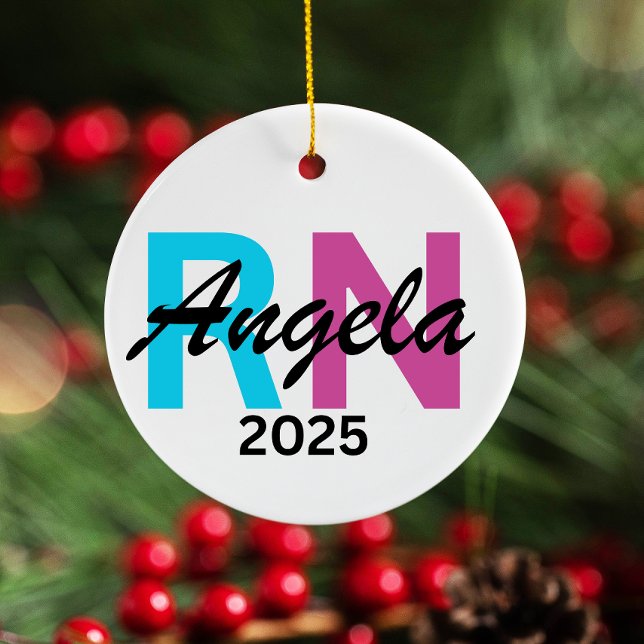 Personalisierte Krankenverzierung 2025, kundenspez Keramik Ornament (Von Creator hochgeladen)