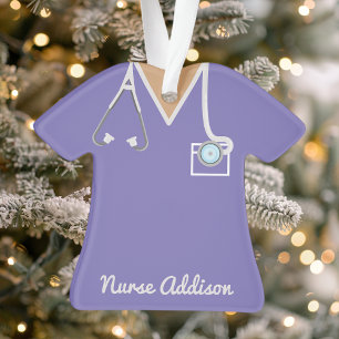 Personalisierte lila Krankenpfleger-Arbeitskleidun Ornament