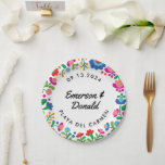 Personalisierte mexikanische Stickerei Pappteller<br><div class="desc">Inspiriert durch die farbenfrohe Stickerei der einheimischen mexikanischen Handwerker,  sind diese Papier-Teller eine lustige Ergänzung zu einer Verlobung-Feier,  Probe-Dinner,  Hochzeit,  Quinceañera oder ein mexikanisches Thema Fiesta. Ihr Ehrengast und alle anderen werden diese zusätzliche Touch der Personalisierung bei wohlschmeckenden Leckereien Liebe finden.</div>