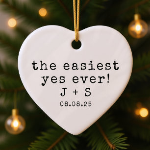 Personalisierte minimalistische Typografie Verlobu Keramik Ornament