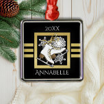 Personalisierte moderne Black Gold Glitzer Ice Ska Silbernes Ornament<br><div class="desc">Das Design ist mit einem Eis-Skate über einem Schneeflocken-Wappen mit schwarzem und Imitat goldenem Glitzer-Hintergrund ausgestattet. Dieses elegante Wintersportdesign dient als cooles modernes und einzigartiges Ornament mit personalisiertem Text.</div>