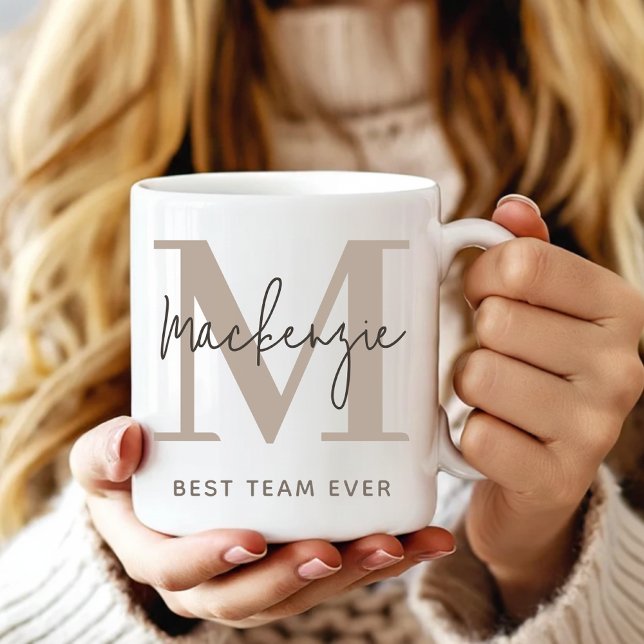 Personalisierte Monogramm-Tasse als Geschenk für K Kaffeetasse (Classy Monogram Mug Gift for Bridal Shower, Neutral Personalized Mug Gift for Office or Coworkers)