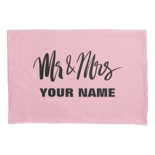 Personalisierte mr und mrs Typografie neu Welten Kissenbezug