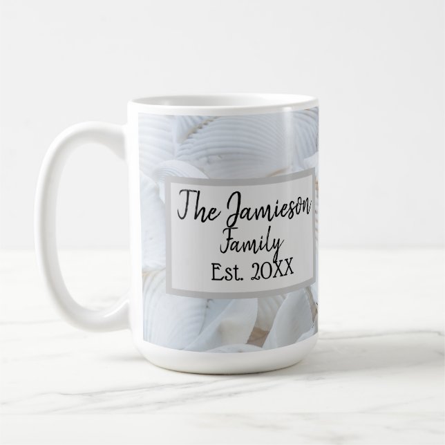 Personalisierte Muschel für Familienname Kaffeetasse (Links)