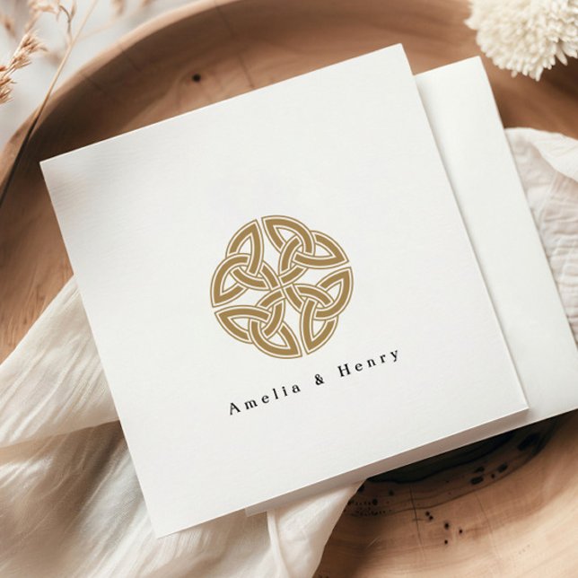 Personalisierte Namen Irish Celtic Knot Gold Weddi Serviette (Von Creator hochgeladen)