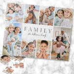 Personalisierte Namensfamilie FotoCollage<br><div class="desc">Dieses schlichte und elegante Foto-Puzzle ist eine lustige und sinnvolle Art, hochgeschätzte Erinnerungen zu präsentieren. Das Design bietet Platz für acht Fotos, die in einem Rahmen um die Kanten angeordnet sind, während der Fokus auf den sinnvollen Text in der Mitte behalten wird. In der Mitte wird "Family" in einem klassischen...</div>