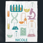 Personalisierte naturwissenschaftliche und Chemie- Fleecedecke<br><div class="desc">Niedliche Chemie- und Wissenschaftsdesigns, personalisiert mit Ihrem Namen.</div>