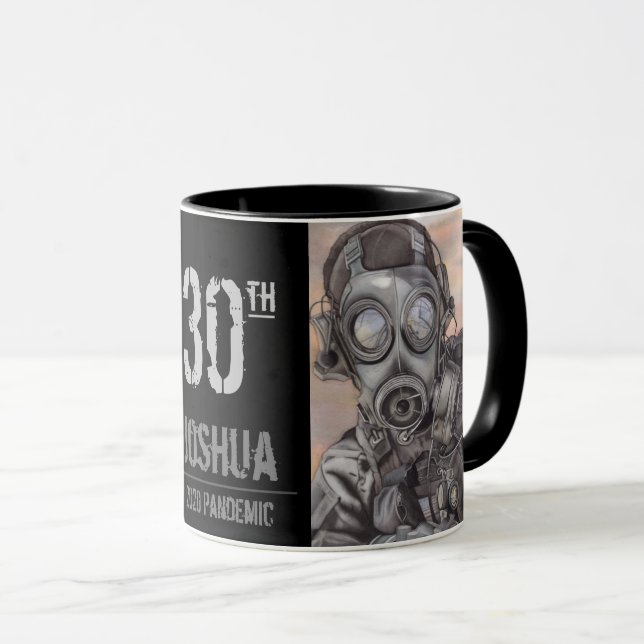 Personalisierte Pandemie Geburtsname und Alter Tasse (VorderseiteRechts)