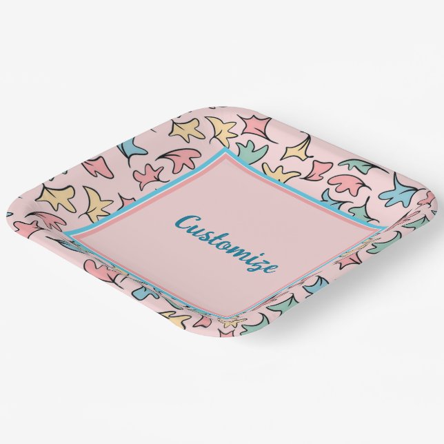Personalisierte Pastell-Blätter Rosa Pappteller (Gewinkelt)