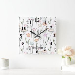 Personalisierte Pastell-Blume auf Weiß Quadratische Wanduhr