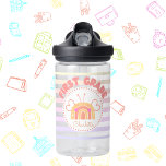 Personalisierte Rainbow-Wasserflasche Trinkflasche<br><div class="desc">Behalt deine kleine Hydratie mit unserer Personalisierten Rainbow Water Flasche, die speziell für Mädchen entwickelt wurde, die ihr erstes Abenteuer beginnen. Diese Wasserflasche ist mit einem fröhlichen Regenbogen-Design mit pastellfarbenen Streifen ausgestattet und macht Spaß und ist funktionell. Passen Sie es mit ihrem Namen für eine persönliche Touch an, die ihr...</div>