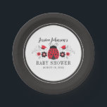 Personalisierte Red Ladybug Girl Babyduschplatte Pappteller<br><div class="desc">Personalisierte Teller aus rotem, blühendem Ladybug Babydusche. Fügen Sie den Namen der Mutter und/oder des Babys in das Feld Anpassen, um es für sie zu personalisieren. Entworfen für Sie von BlackBerry Boulevard.</div>