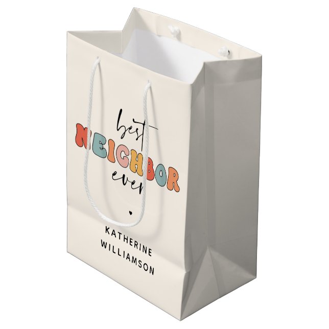 Personalisierte Retro Best Neighbour je Niedlich Mittlere Geschenktüte (Vorderseite Schrägansicht)