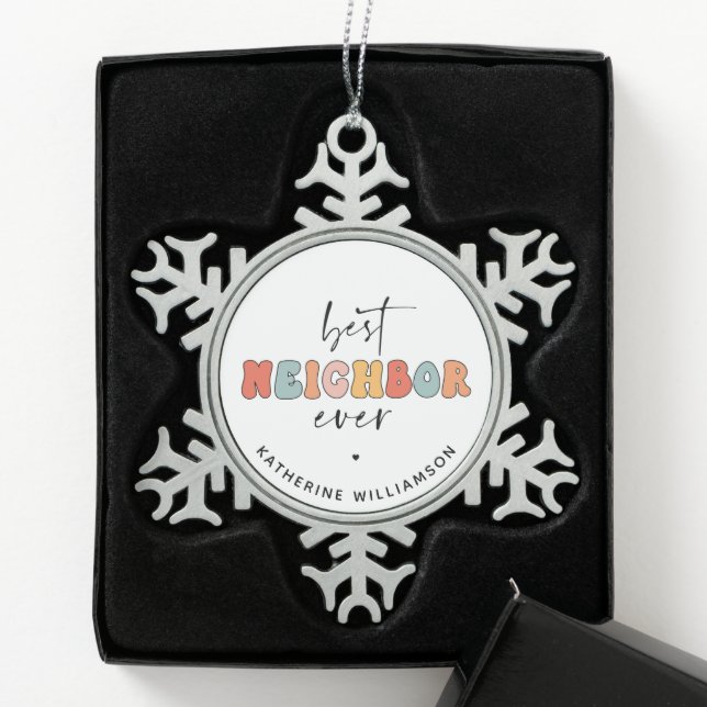 Personalisierte Retro Best Neighbour je Niedlich Schneeflocken Zinn-Ornament (Box)