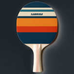 Personalisierte Retro Tischtennis Schläger<br><div class="desc">Erleben Sie Ihr Tischtennisspiel mit unseren Retro Personalisiert Playing Cards - einem einzigartigen Accessoire,  das Vintagen Charme mit moderner Personalisierung verbindet. Mit einem benutzerdefinierbaren Namen oder Initialen und einer zeitlosen Retro-Farbpalette.</div>