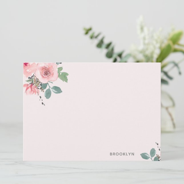 Personalisierte, rosa, florale Aquarellfarbenkarte Mitteilungskarte (Stehend Vorderseite)