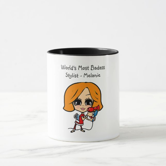 Personalisierte Rote Auburn Hair Stylist Karikatur Tasse (Zentrum)