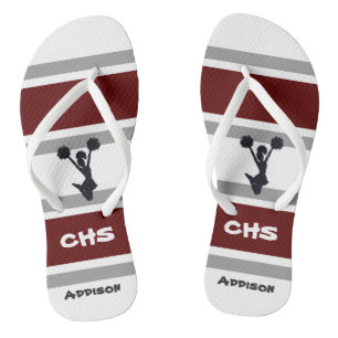 Personalisierte rote und graue Cheerleader drehen Flip Flops