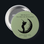 Personalisierte Schaltfläche | Bachelor Golf Weeke Button<br><div class="desc">Personalisierte Schaltfläche | Die Personalisierten Buttons des Bachelor Golf Weekend sind die perfekte Kulisse für Ihre Freunde, um sich an Ihren besonderen Tag zu erinnern. Herzlich willkommen zu einer lustigen und unvergesslichen Junggesellen-Party! Fügen Sie diesem Design Ihre benutzerdefinierte Formulierung hinzu, indem Sie die "Diese Vorlage bearbeiten"-Felder auf der rechten Seite...</div>
