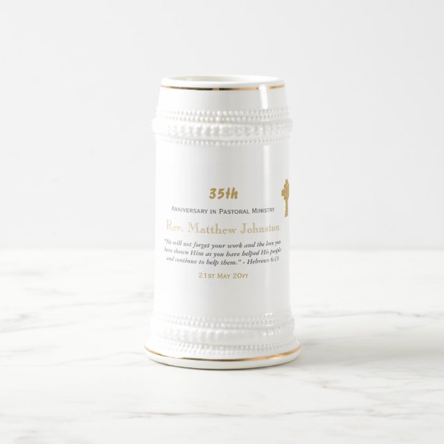 personalisierte Schrift zum 35. Jubiläum Bierglas (Mittel)