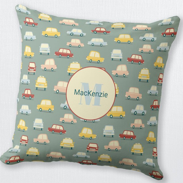 Personalisierte Seite Grün des Fahrzeugs Kissen (Fun retro car pattern personalized monogram initial name throw pillow)