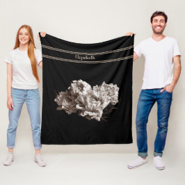 Personalisierte Sepia Peonies Schwarzes Mittelform Fleecedecke