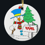 Personalisierte Snowman-Verzierung Keramikornament<br><div class="desc">Personalisierte Snowman-Verzierung redigieren Namen</div>