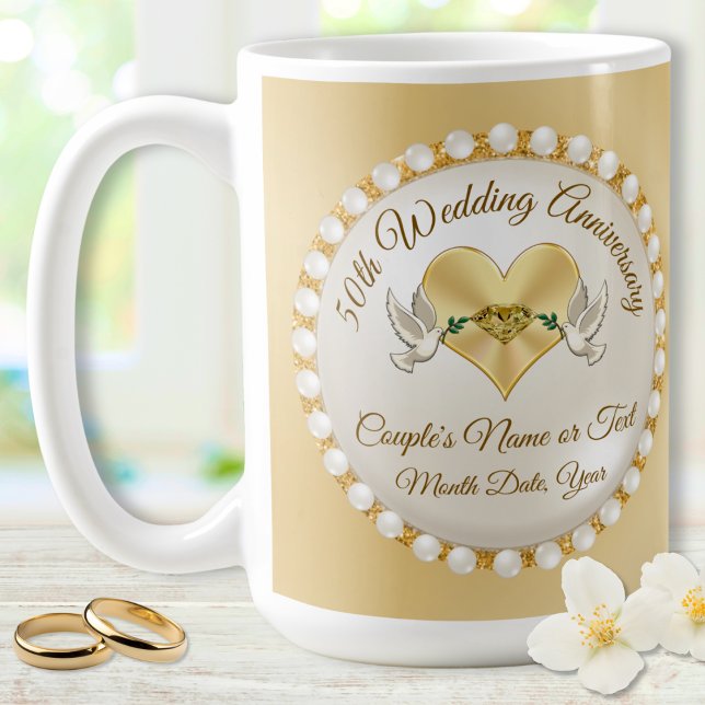 Personalisierte Tasse zum 50. Hochzeitstag (Golden anniversary presents. What is the symbol for 50th wedding anniversary. Diamonds and Pearls.)