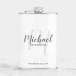Personalisierte Trauzeugen mit modernen Skripten Flachmann<br><div class="desc">Fügen Sie Ihrer Hochzeit eine persönliche Touch mit personalisierten Trauzeugen Flasche. Diese Flasche zeigt den Namen der personalisierten Trauzeugen im Stil eines grauen, modernen Script-Schriftartes und Monogramm im hellgrauen modernen Script-Schriftart als Hintergrund mit Titel und Hochzeitdatum in grauem, modernem Sans Serif Schriftart Stil auf weißem Hintergrund. Auch perfekt für Trauzeuge,...</div>