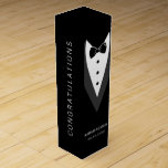Personalisierte Tuxedo Wedding Party  Weinbox<br><div class="desc">Personalisierte Tuxedo Wedding Party Weinkiste - leicht mit Namen und Hochzeitstermin anpassen</div>