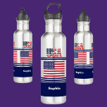 Personalisierte USA-Patriotikflagge Edelstahlflasche<br><div class="desc">Personalisierte USA Patriotic Flag Edelstahl Wasserflasche. Passen Sie es mit Ihrem Namen an,  um einen schicken,  gürteleigenen Look zu erhalten.</div>