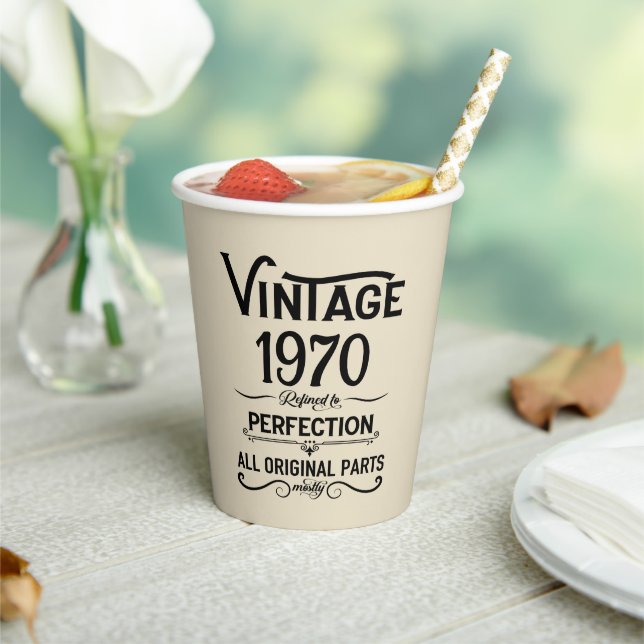Personalisierte Vintage 55. Geburtstagsparty Pappbecher (In Situ)
