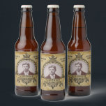 Personalisierte Vintage Fotovorlage zum 60. Geburt Bierflaschenetikett<br><div class="desc">Vintager Retro-Meilenstein der 60. Geburtstagsparty bietet Bieretiketten. Elegante Geburtstagsgeschenke. Legen Sie Ihr eigenes Foto ein. Vorlage so leicht personalisiert. Beachten Sie,  dass das Foto die gleichen Farben hat wie Sie. Das Design ist auch mit anderen altersbedingten Meilensteinen erhältlich. Auch passende Party-Vorräte (Banner,  Plakate,  Teller,  Servietten usw.) sind erhältlich.</div>