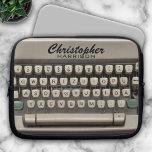 Personalisierte Vintage Schreibmaschine Laptopschutzhülle<br><div class="desc">Die perfekte Art,  Ihren Laptop oder Ihr Netbook in dieser speziellen Reißverschlusstasche zu tragen</div>