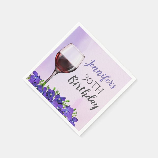 Personalisierte Violetten und Weinglas 30. Geburts Serviette (Ecke)