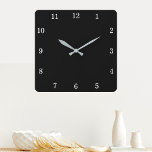 Personalisierte Wall-Uhr mit benutzerdefinierter H Quadratische Wanduhr<br><div class="desc">Klicken Sie auf DESIGN BEARBEITEN, dann auf HINTERGRUND BEARBEITEN, um die Hintergrundfarbe zu ändern und einfach Ihre personalisierte Wanduhr zu erstellen. Sie können auch auf TEXT klicken, um eine Textzeile hinzuzufügen. Sie können dieses Design auf anderen Zazzle-Produkten übertragen und an die meisten Zazzle-Produkte anpassen. Standard Studio Designs werden in hochauflösender...</div>