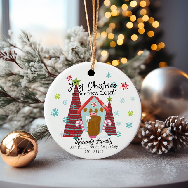 Personalisierte Weihnachten in einem neuen Zuhause Keramik Ornament (First Christmas in our NEW HOME)