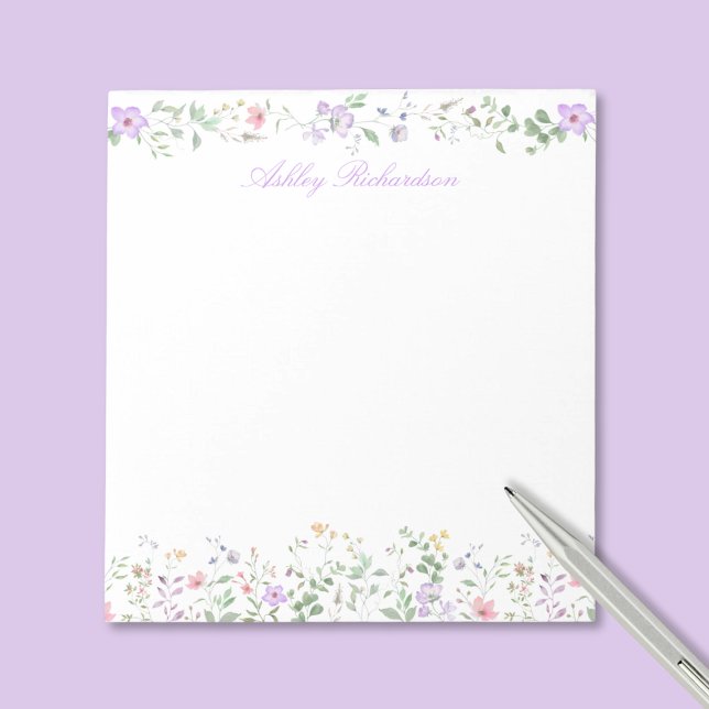 Personalisierte Wildblume Notizblock (elegant pretty girly wildflower floral notepad with custom name monogram in script calligraphy)