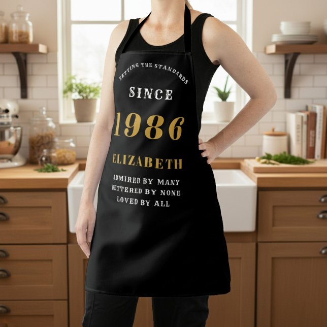 Personalisierter 40. Geburtstag 1986 Schwarz & Gol Schürze (1986 Apron worn in a kitchen)