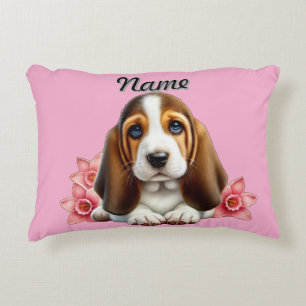 Personalisierter Basset-Hund-Welpe mit Blume Dekokissen