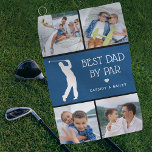 Personalisierter bester Vater von Par Fotomaterial Golfhandtuch<br><div class="desc">Überraschen Sie Ihren Golfprofi mit einem Vatertag, Weihnachten oder Geburtstag Geschenk, das er stolz auf den Golfplatz verwenden kann! Fügen Sie 4 (vier) benutzerdefinierte Bilder zu diesem Design von Ihrem Telefon oder Computer, die süße Wortmarke, die "Best Vater by Par", ein niedliches kleines Herz, das in jeder Farbe geändert werden...</div>