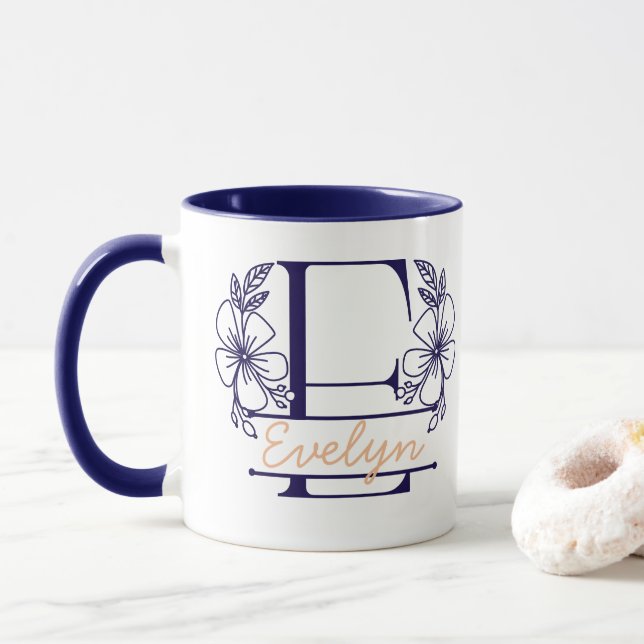 Personalisierter Blumenmonogramm-Buchstabe E Beche Tasse (Mit Donut)