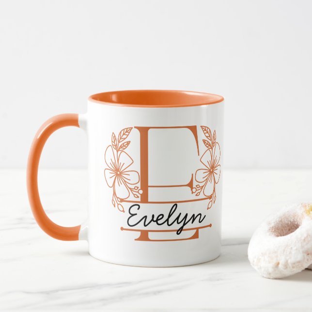 Personalisierter Blumenmonogramm-Buchstabe E Beche Tasse (Mit Donut)