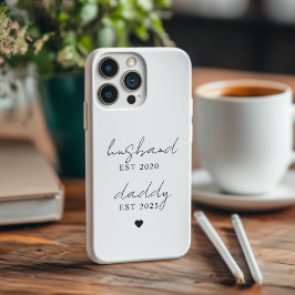 Personalisierter Ehemann und Daddy EST Geschenk iPhone 16 Pro Hülle