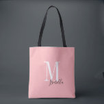 Personalisierter einfacher Name und Monogramm rosa Tasche<br><div class="desc">Elegantes modernes Personalisiertes Monogramm und Namensschild Taschen in Schwarz,  Weiß und Rosa,  einfach und stilvoll. große personalisierte Brautparty Geschenke bei Hochzeitsfeier,  Brautparty oder Junggeselinnen-Abschied.  Passen Sie die Hintergrundfarbe mit Ihrer Wahl an.</div>